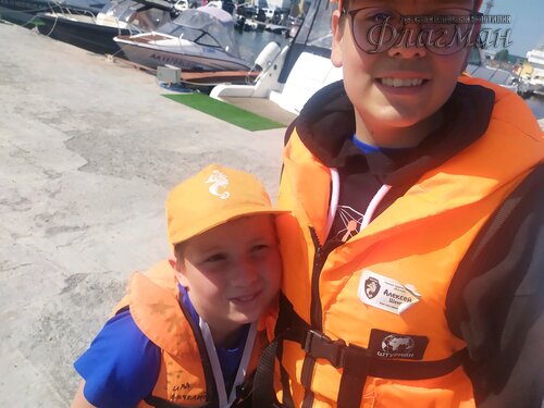 2022_07_25_104200 12Chip SheinA BochkarevI